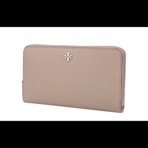 Tory Burch Robinson Leather Zip Continental Wallet